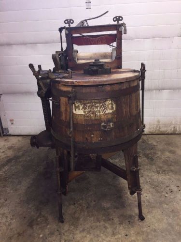 Maytag wooden wringer washer 1911 hit miss engine for sale