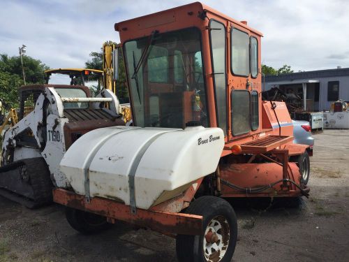 2000 Broce RC350 Broom Sweeper