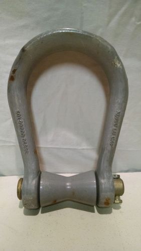 Large Steel Lifting Shackle 25000 WLL military truck