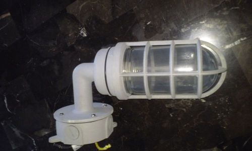 12-1/2&#034; Vapor Tight Fixtures, Lumapro, 3RB18