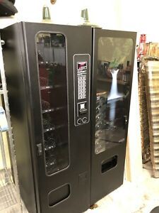 Vending machine snack and drink combo