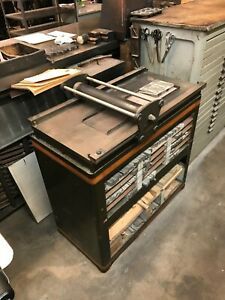 galley proof machine, antique printing, proof Linotype forms before printing 