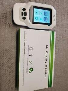 Air Quality Pollution Monitor Formaldehyde Detector Temperature n Humidity Meter