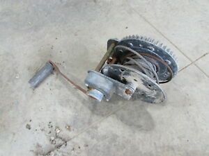(1) USED DOOSAN INGERSOLL RAND LIGHT TOWER LIGHT PLANT HAND CABLE WINCH