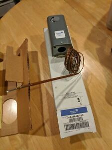 Johnson Control A19AAB-10C Temperature Controller