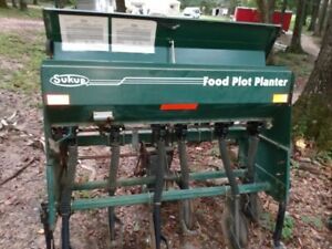 Food plot planter-only used once, Sukup seed lanscape.