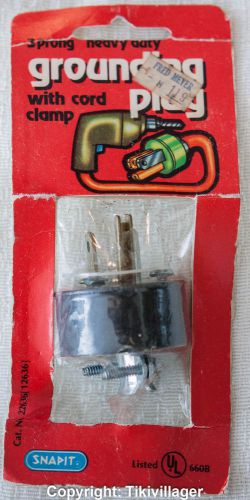 Vintage snapit/leviton 3 prong heavy duty grounding plug w/ cord clamp 15a 125v for sale