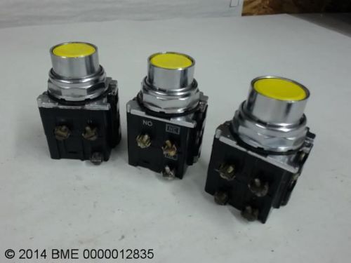 CUTLER HAMMER. LOT OF 3 YELLOW PUSH BUTTONS