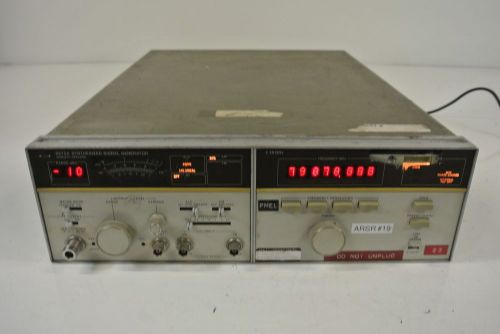 Synthesized Signal Generator Hewlett Packard HP 8672A - ONLY TESTED TO POWER ON