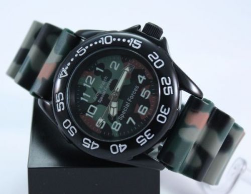 Military watch, special forces, easy to read, date display, c1-night lighting for sale