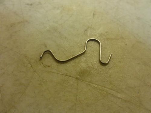 40805 New-No Box, Triangle BD1626AA Retainer Pin Spring