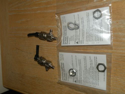 2 swagelok ss-0gs2-a-sc11 stainless toggle valves, 1/8&#034; swagelok tube fittings for sale