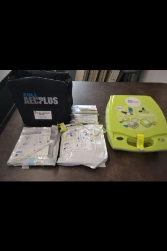 Zoll aed plus aed with carrying case for sale