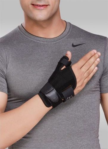 Wrist splint with thumb control for immobilization of the wrist &amp; thumb for sale