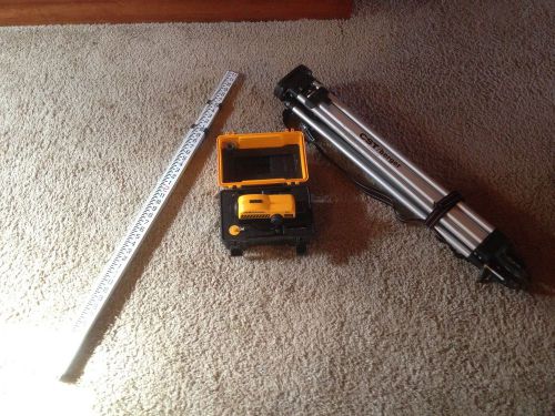 Cst/berger sal28n automatic level with tripod and 8&#039; rod for sale