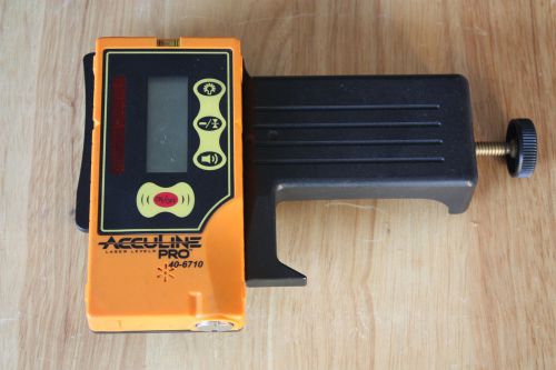 JOHNSON AccuLine Pro 40-6710 Two-Sided Laser Detector with Clamp