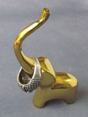 Brass Fin Ring Holder, Jewelry Display Elephant 3 1/4&#034;