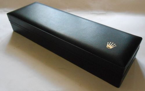 VINTAGE WATCH BOX FOR ROLEX IN BLACK LEATHER.