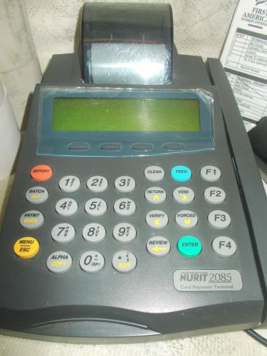 NURIT 2085 CREDIT CARD MACHINE-AND 22 ROLLS OF THERMAL PAPER &amp; CORDS