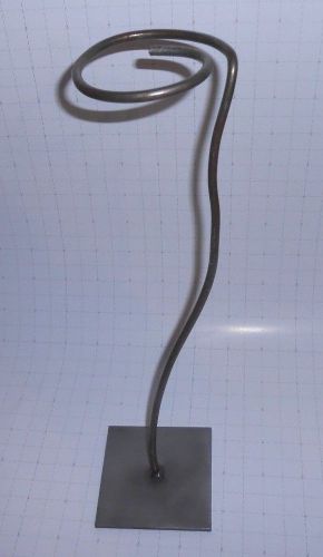 Metal Hat Stand for Retail Display 15.5 Inches Tall