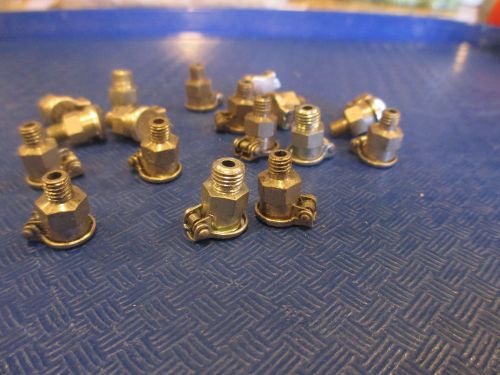 Lot of 18 Gits Oil Oiler  Cups Hit &amp; Miss Engines?
