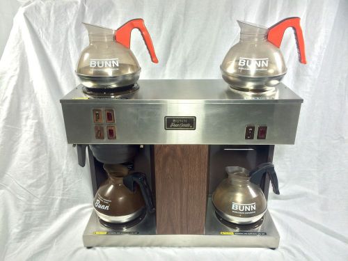 Bunn VPS Pour-Omatic Triple Burner Commercial Coffee Brewer Maker + 4 Decanters