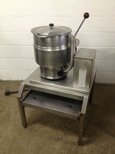 Groen tdb/ 7 - 20 steam jacketed manual tilt kettle w/ stand 20qt soup for sale