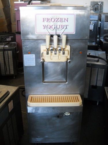Carpigiani UF203P Soft Serve Ice Cream Frozen Yogurt Machine 2 Flavor &amp;Twist