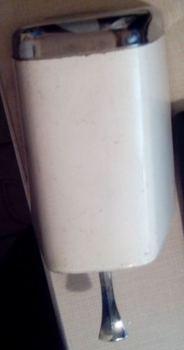 Boraxo Powdered Soap Dispenser Off White Enamel and Chrome