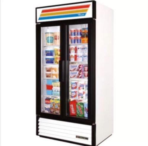 True GDM-35 35 cu. ft. Commercial Refrigerator