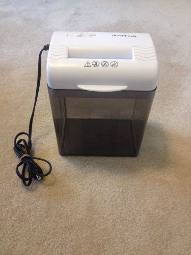 NoviTech Paper Shredder. Perfect For Small Spaces