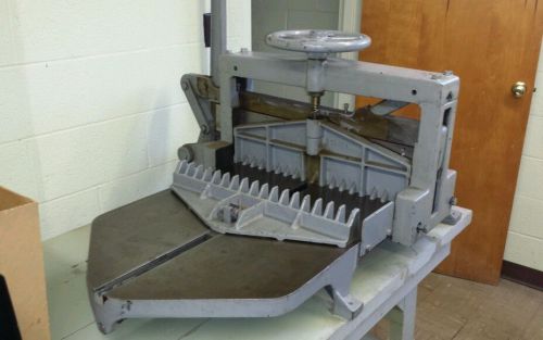 Vintage Challenge Machinery  23&#034; Manual Hand Paper Cutter Press