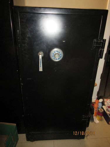 Antique safe by meilink   class &#034;c&#034; fire  class &#034;y25&#034; burglary  (0152-225) for sale