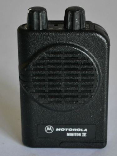 Motorola minitor iv vhf 151-158 mhz   single channel pager , a03kus7238bc for sale
