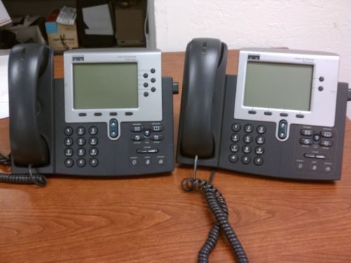 lot of 2 Cisco 7960 &amp; 7940 Office Phones  W/ stand &amp; handset | OO1274