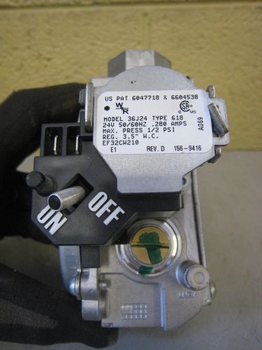 Carrier bryant payne white rodgers 36j24-618 ef32cw210 furnace gas valve used for sale