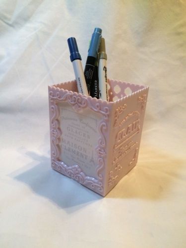 Daiso Japan Pink Pencil Holder Picture Frame Plastic
