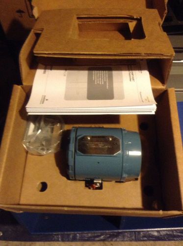 New in box rosemount hart temperature transmitter 3144p for sale