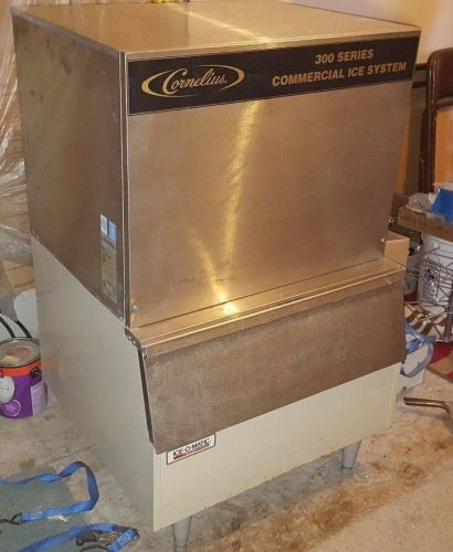 CORNELIUS  Model IAC330 ICE-O-MATIC Ice Maker Machine 330 Pound Capacity