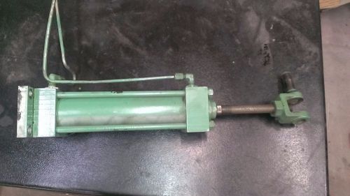 VAN DORN INJECTION CARRIAGE HYDRAULIC CYLINDER