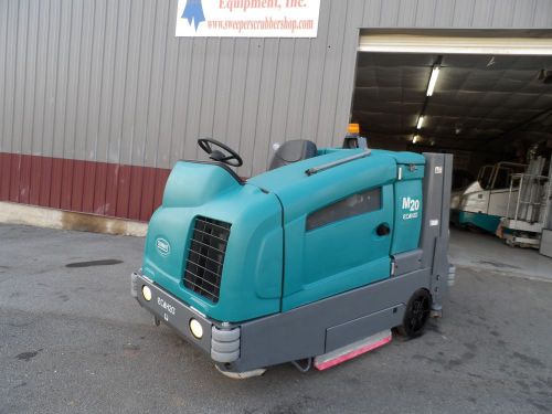 Tennant M20 Integrated Ride-on Sweeper-Scrubber LOW HRS. MINT