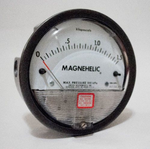 Dwyer magnehelic 2000-1.5 differential gauge 0-1.5kpa for sale