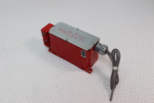 3832  Elan D-6301 Safety Switch.  Type: TKM