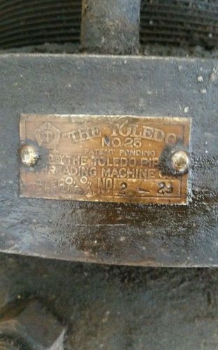 2-1/2&#034; - 4-1/2&#034; &#034;The Toledo Pipe Threading Machine&#034; No. 2-29 Made in the USA