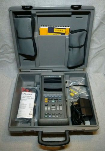 Fluke Scope 100 MHz Multimeter 105B Series II Complete Kit with Carrying Case