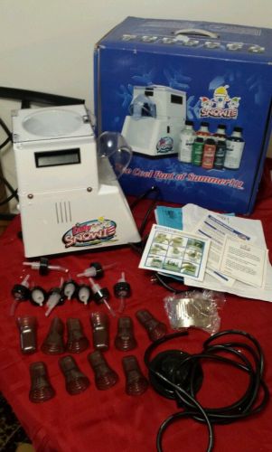Little Snowie Shaved Ice Snow Cone Machine with Foot Pedal Accessories +BLADE
