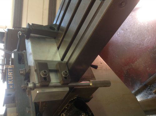 Vertical machine vise for sale