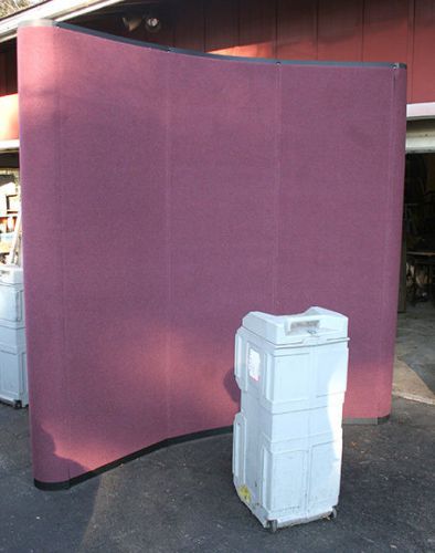 5-panel red fabric 8’ tradeshow booth with case for sale
