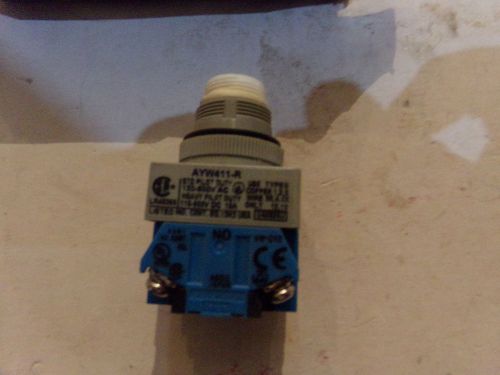 IDEC EMERGENCY STOP SWITCH -MISSING PUSH BUTTON PART # AYW411-R , 541205762- NEW