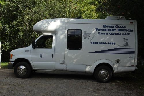 19ft Mobile Veterinary Clinic